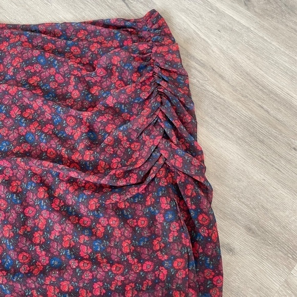 Mango Suit Draped Red Floral Print Mini Skirt w/ Slit - Picture 3 of 7